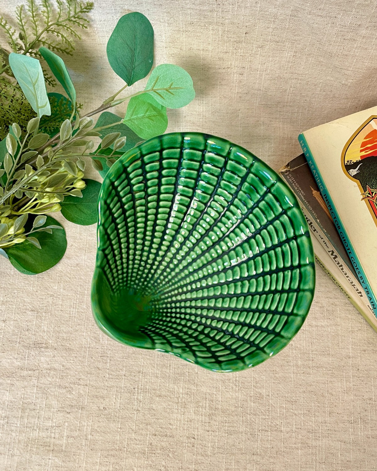 Ceramic Green Shell & Waves Dish