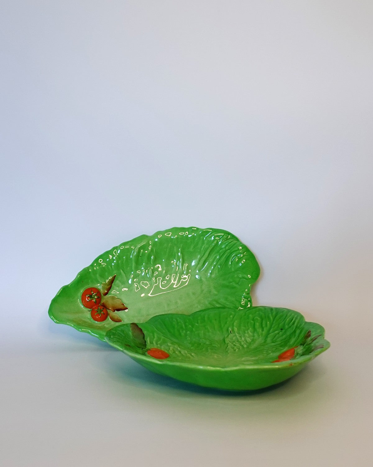 Lettuce Leaf and Tomato Serving Dish
