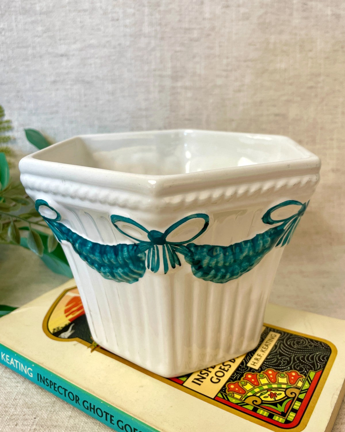 Vintage Bow and Garland Hexagonal Indoor Planter