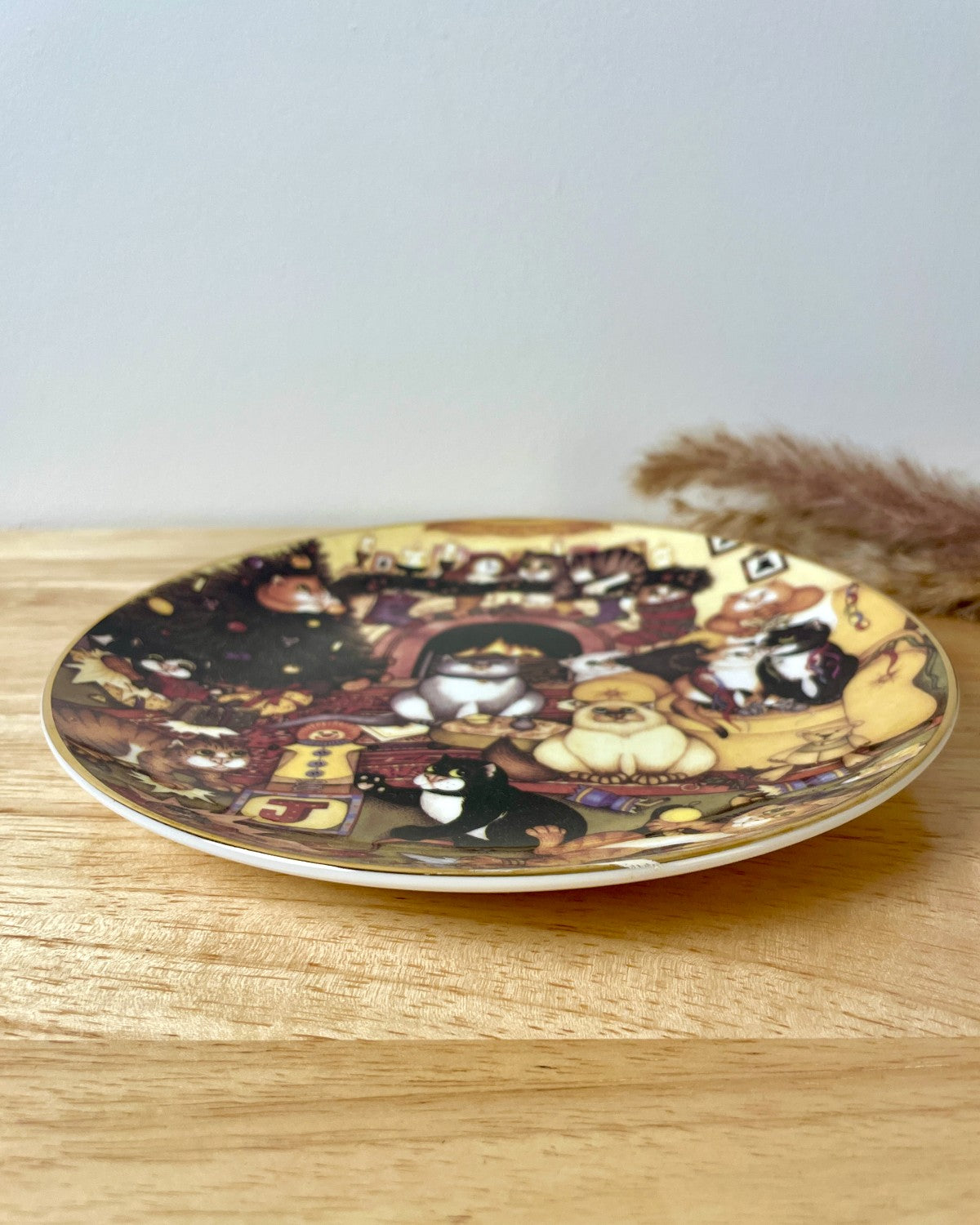 'Christmas Chaos' Decorative Cat Plate